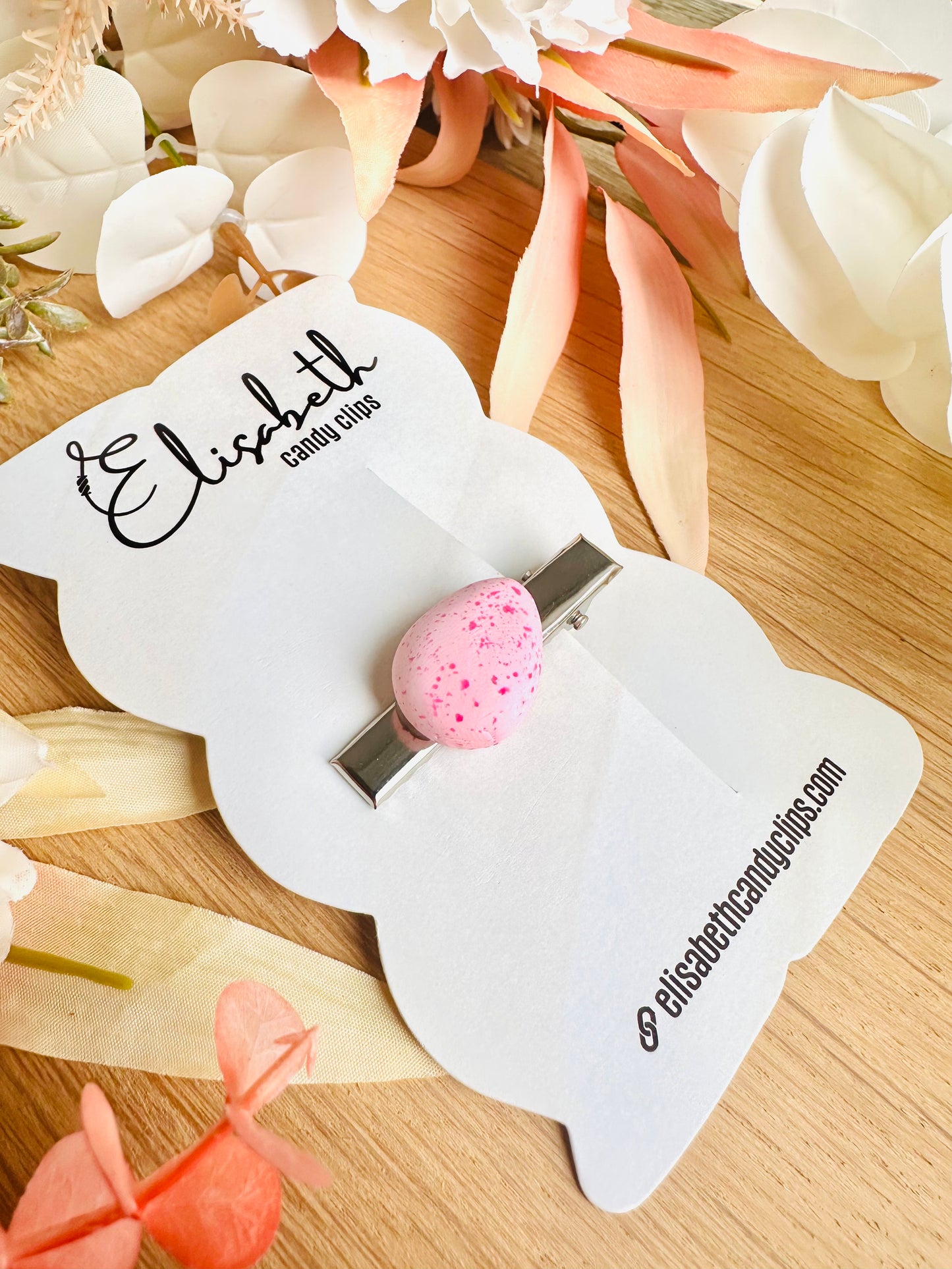 Speldje zilver Paaseitje spikkels zachtroze